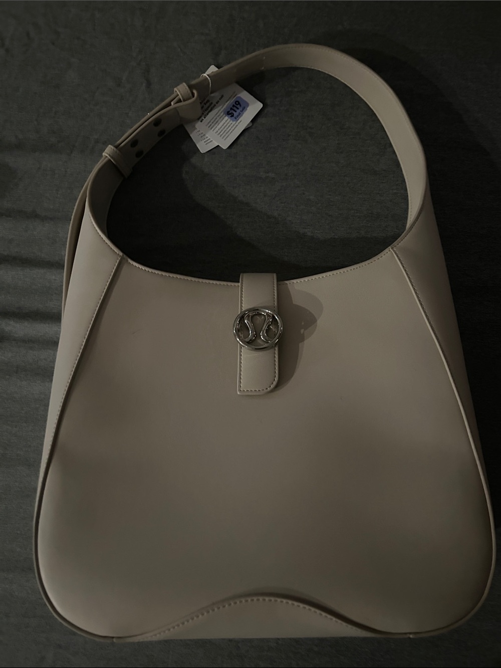 lululemon athletica Cashew Leather Shoulder Bag with dust bag - Picture 3 of 8